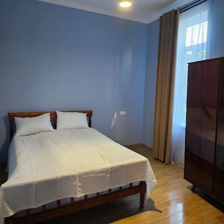 Guest House Mtani Near Colchis Fountain Kʼutʼaisi Exterior foto