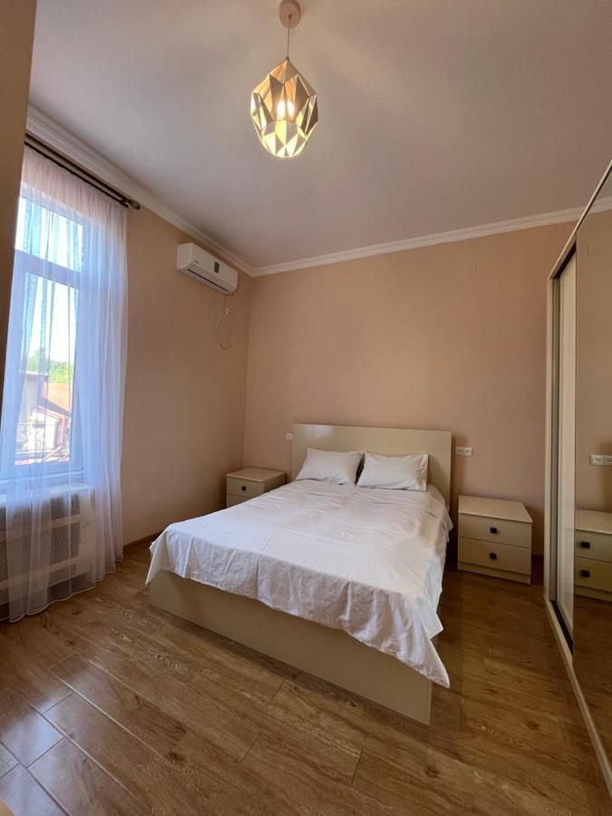 Guest House Mtani Near Colchis Fountain Kʼutʼaisi Exterior foto