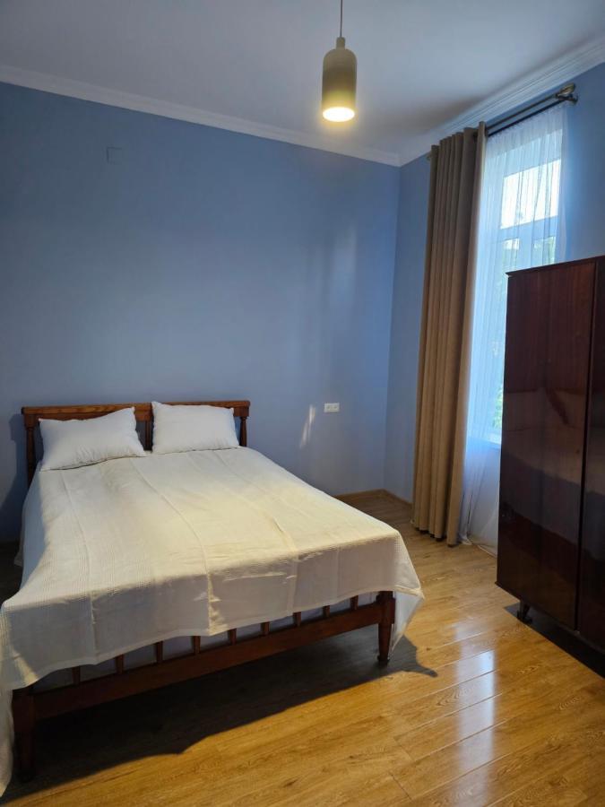 Guest House Mtani Near Colchis Fountain Kʼutʼaisi Exterior foto